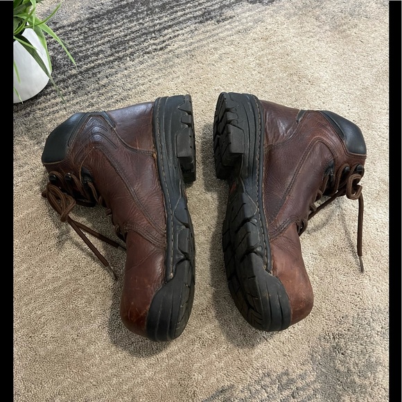 Wolverine Men’s Heavy Duty Strong Brown Boots - Picture 9 of 12